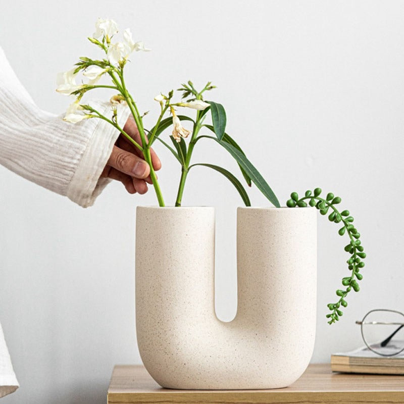 U Shape Nordic Ceramic Vase