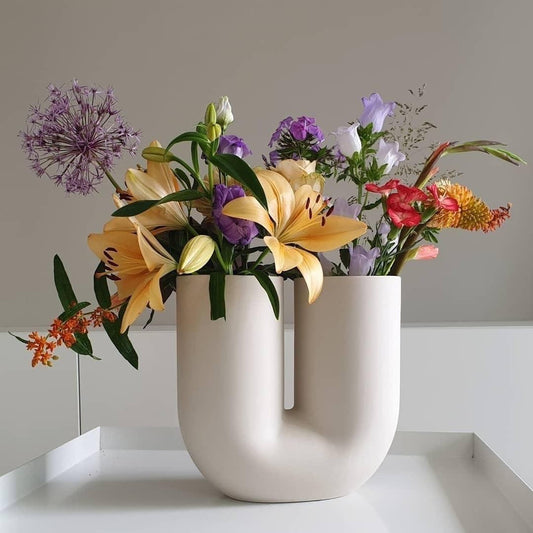 U Shape Nordic Ceramic Vase